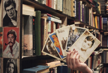 Продажа винтажных книг и виниловых пластинок