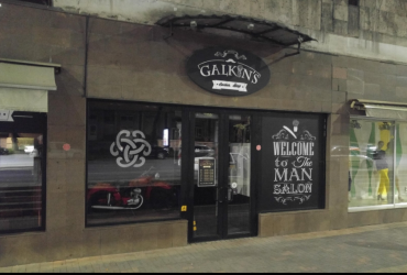 Если Вы хотите поддерживать свой статус и всегда достойно выглядеть в своём окружении, то скорее приходите к нам в Galkin's Barbershop!